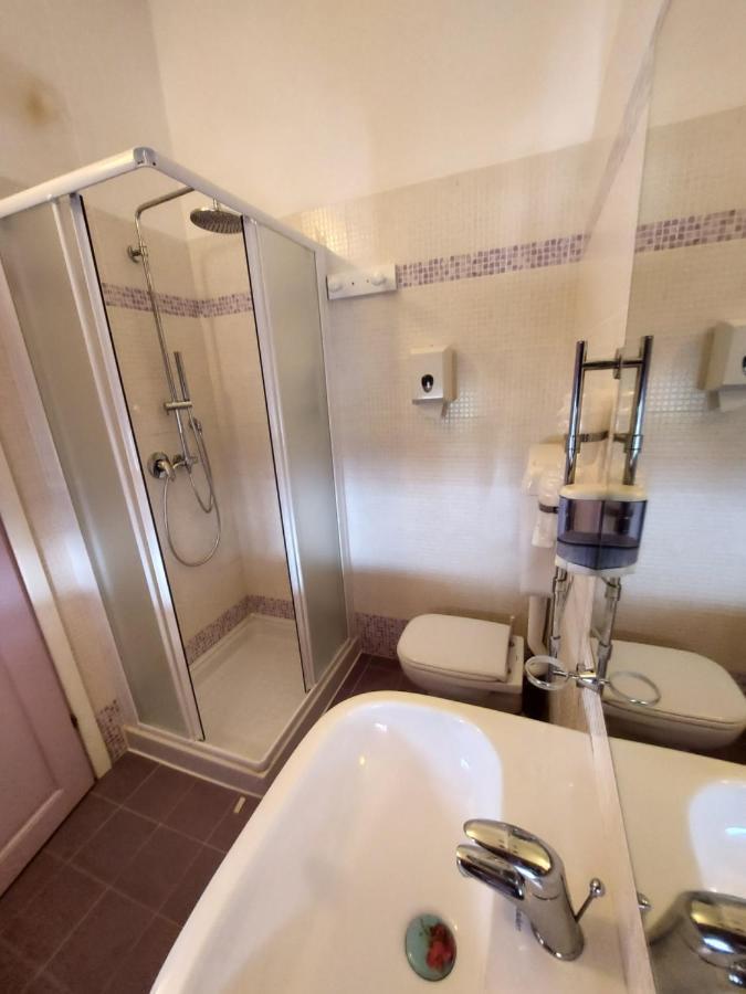 B&B Desenzano Desenzano del Garda Ngoại thất bức ảnh