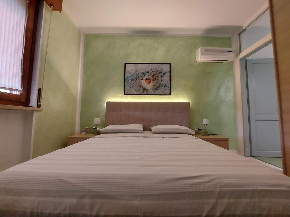 B&B Desenzano Desenzano del Garda Ngoại thất bức ảnh