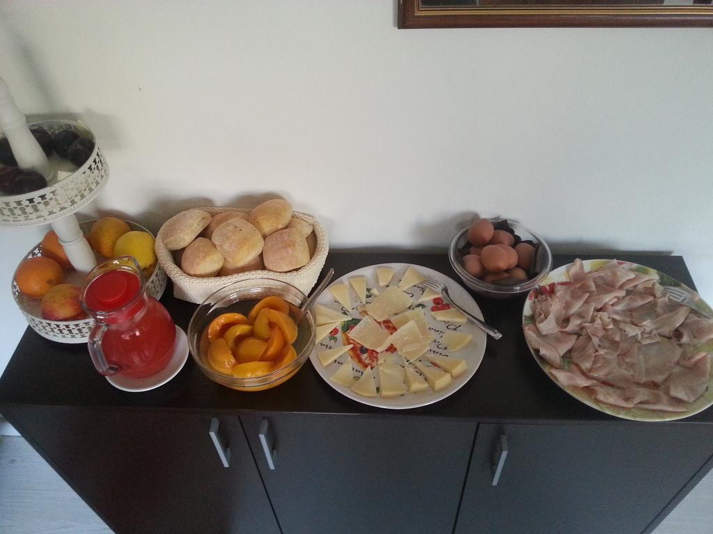 B&B Desenzano Desenzano del Garda Ngoại thất bức ảnh