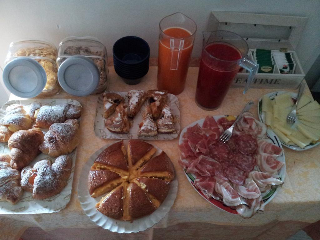 B&B Desenzano Desenzano del Garda Ngoại thất bức ảnh