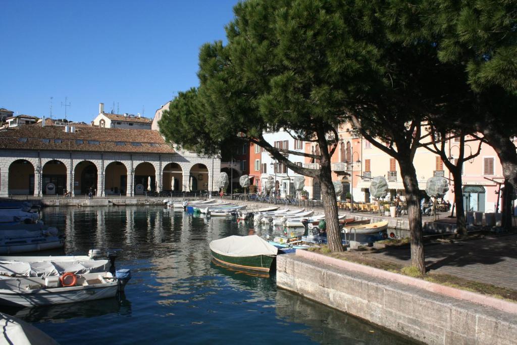 B&B Desenzano Desenzano del Garda Ngoại thất bức ảnh