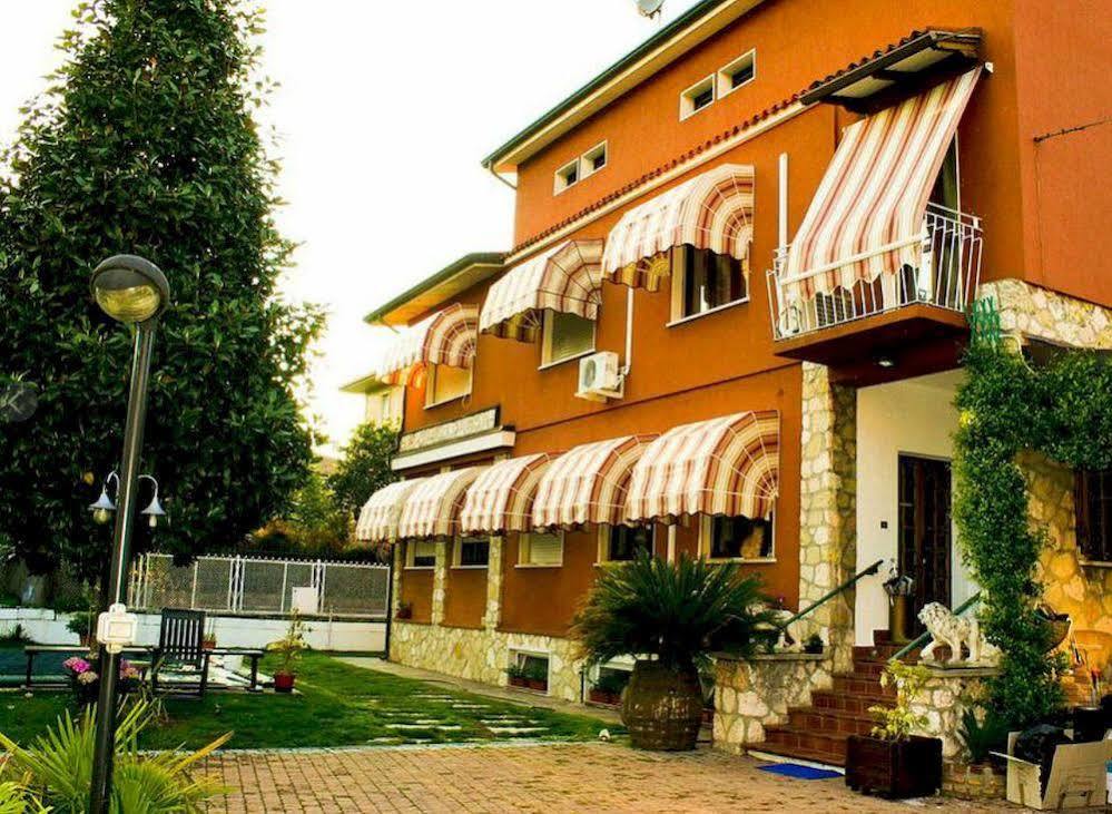 B&B Desenzano Desenzano del Garda Ngoại thất bức ảnh